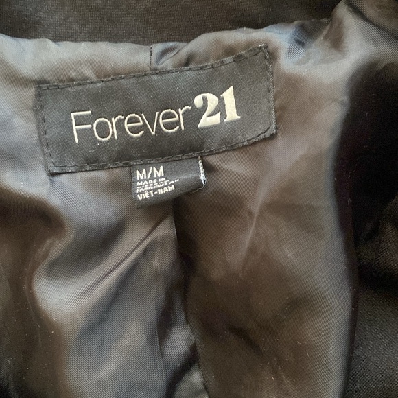 Forever 21 black blazer - Picture 2 of 3